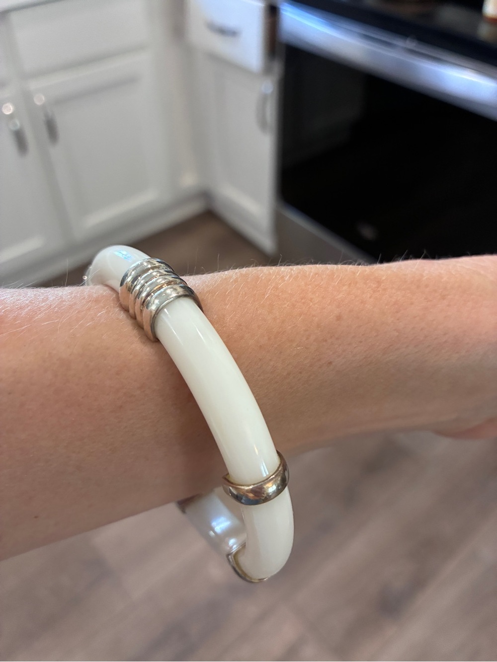 925 WK WHITNEY KELLY White Resin and Sterling Silver 925 Bangle Bracelet - Picture 12 of 12